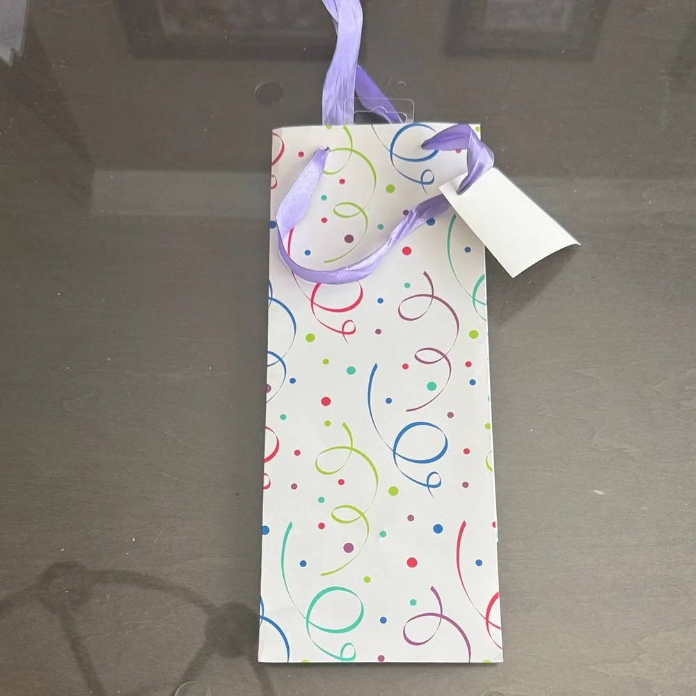 Colorful Gift Bags for Parties ( total of 6)